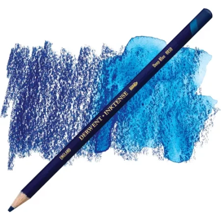 A single Deep Blue Derwent Inktense Colour Pencil is shown diagonally across the center of the frame. The pencil is pointing with it's lead facing towards the bottom left hand corner. The barrel of the pencil is blue and the end of the pencil is colour dipped to match the colour of the lead for easy identification. There is text down the barrel of the pencil with the colour name and brand name. There is a colour swatch of the pencil in the background, that runs horizontally across the center of the frame. The image is center of the frame and on a white background.