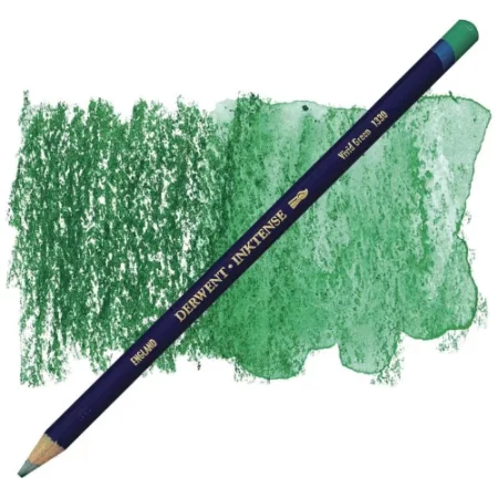 A single Vivid Green Derwent Inktense Colour Pencil is shown diagonally across the center of the frame. The pencil is pointing with it's lead facing towards the bottom left hand corner. The barrel of the pencil is blue and the end of the pencil is colour dipped to match the colour of the lead for easy identification. There is text down the barrel of the pencil with the colour name and brand name. There is a colour swatch of the pencil in the background, that runs horizontally across the center of the frame. The image is center of the frame and on a white background.