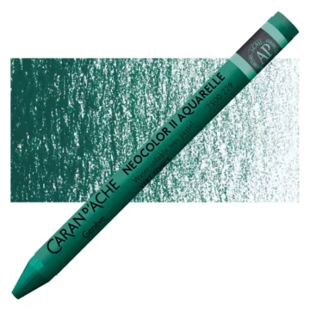 Dark Green Neocolor II Watersoluble Oil Pastell is sitting horizontally across the image. with the tip of the pastel facing the bottom left hand side corner of the image and the bottom of the pastel facing the top right hand corner of the image. ht e pastel has its cover on it which matches the colour of the pastel itself. it has black writing on it describing the product and a black thick line at the top and bottom of it. it is lying on top of a vertical stripe of the same colour that is in the centre of the image. showing the colour of the pastel. it is on a white background.